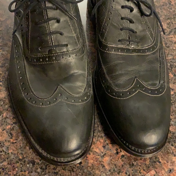 Gordon Rush Distressed Gray Leather Oxfords. - Picture 4 of 11